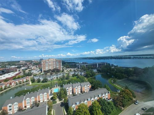 3320 Spinnaker Ln, Detroit, MI, 48207-5032 | Card Image