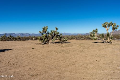 141 Navajo Dr, Yucca, AZ, 86438 | Card Image