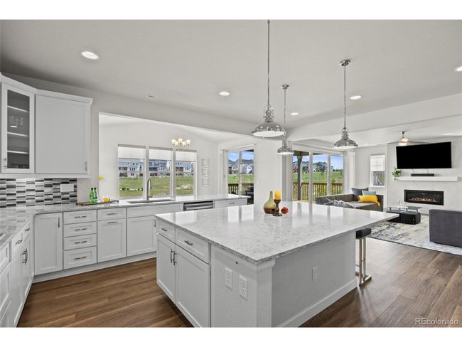 7166 S Vandriver Way, House other with 6 bedrooms, 5 bathrooms and null parking in Aurora CO | Image 11