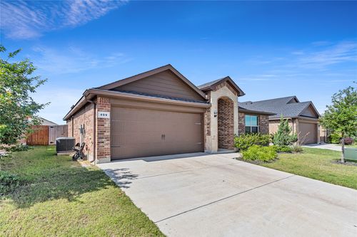 409 Foxhunter St, Fort Worth, TX, 76131-1872 | Card Image