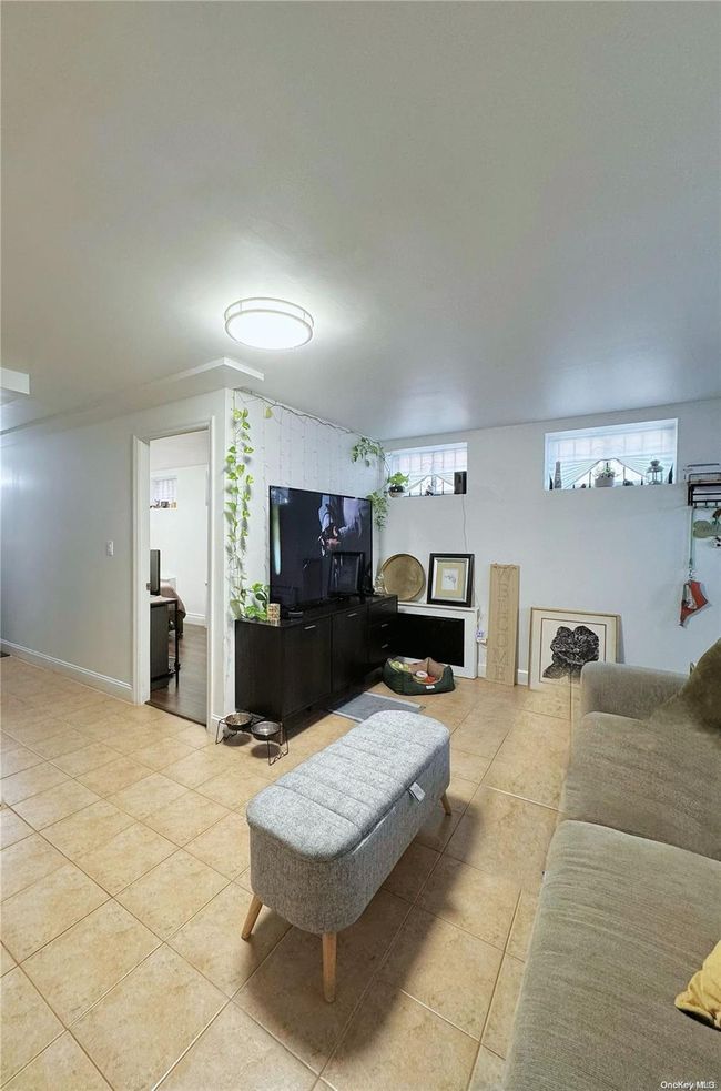 1303 128 Th St, Home with 6 bedrooms, 4 bathrooms and null parking in College Point NY | Image 18