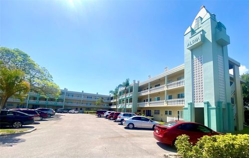 63-2331 Finlandia Ln, CLEARWATER, FL, 33763-3105 | Card Image