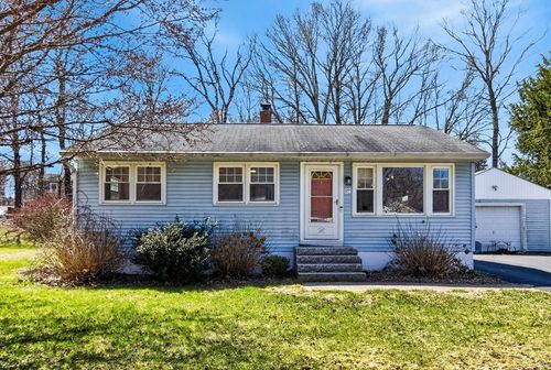 27 Robin Rd, Westborough, MA, 01581-1217 | Card Image