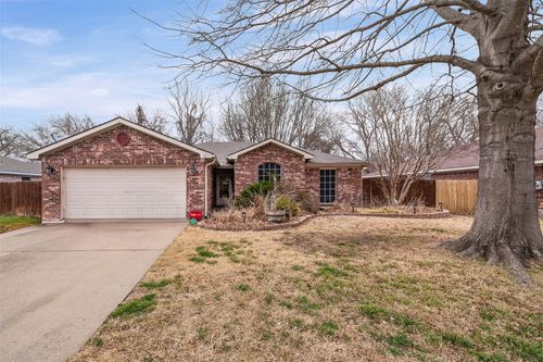 217 King Arthur Dr, Weatherford, TX, 76086-5924 | Card Image