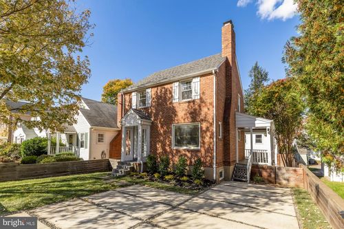 4701 Rosedale Ave, BETHESDA, MD, 20814-3729 | Card Image