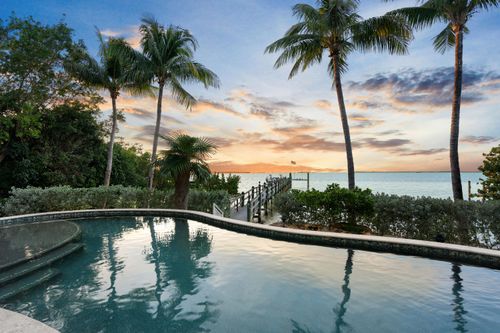 104 Coastal Dr, Key Largo, FL, 33037-4006 | Card Image