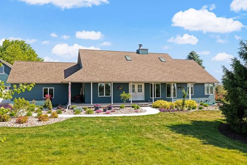 W5490 Timber Ln, New Glarus, WI, 53574-9571 | Card Image