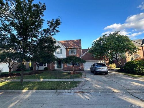 4038 Worthington Dr, Troy, MI, 48085-5722 | Card Image