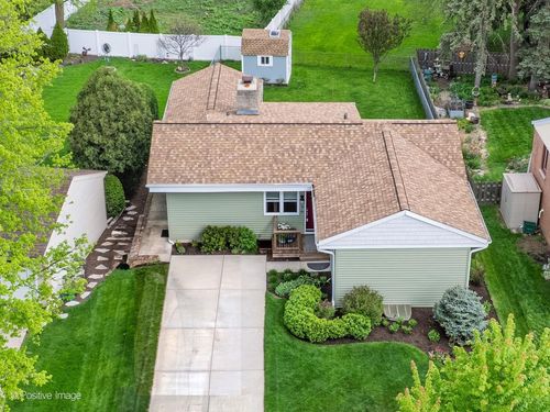 136 Green Valley Dr, Lombard, IL, 60148-2528 | Card Image