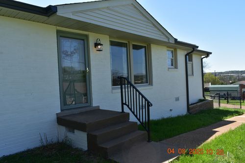 505 Elba Dr, Goodlettsville, TN, 37072-3418 | Card Image