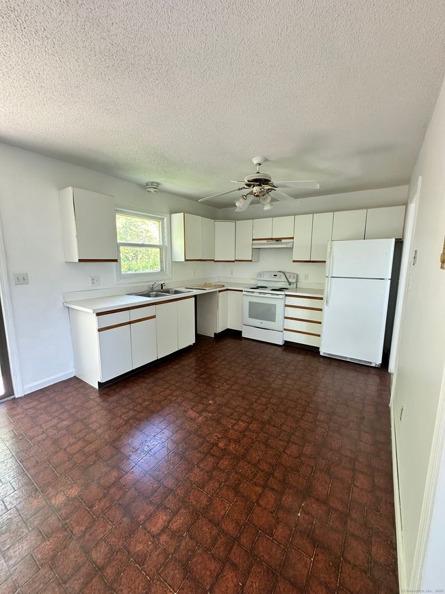 48 Canterbury Dr, House other with 3 bedrooms, 2 bathrooms and 10 parking in Durham CT | Image 6