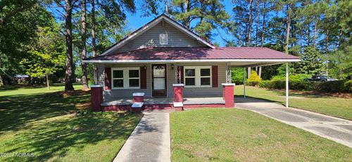 163 E 3rd St, Garland, NC, 28441-9685 | Card Image