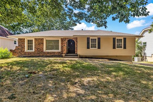 1101 Sw 19th St, Blue Springs, MO, 64015-4703 | Card Image