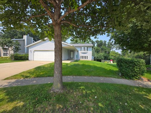 4207 Sapphire Ln Nw, Rochester, MN, 55901-6527 | Card Image