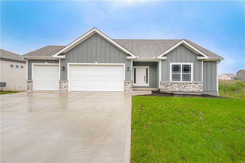 16810 Nw 124th St, Platte City, MO, 64079-8579 | Card Image