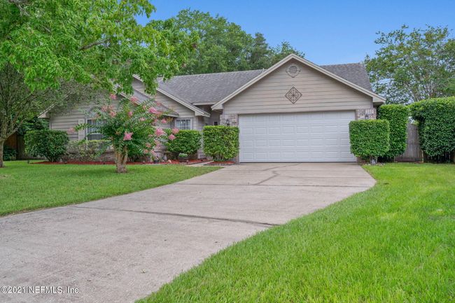 8835 Fieldside Ct, House other with 3 bedrooms, 2 bathrooms and null parking in Jacksonville FL | Image 2