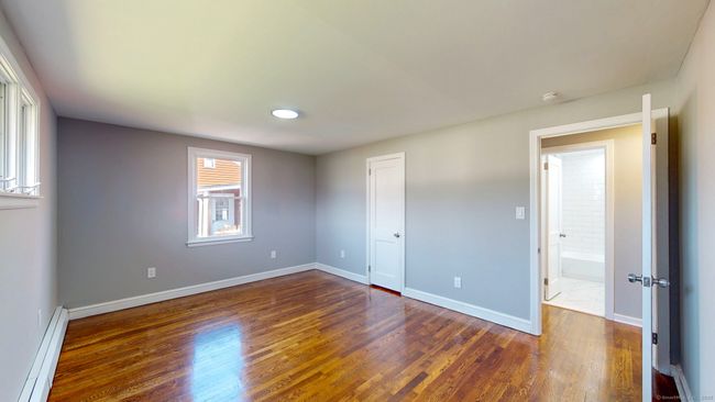 8 Batt St, House other with 5 bedrooms, 2 bathrooms and null parking in Middletown CT | Image 14