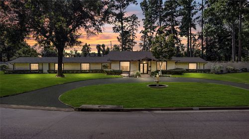 1300 Montclair St, Longview, TX, 75601-3566 | Card Image