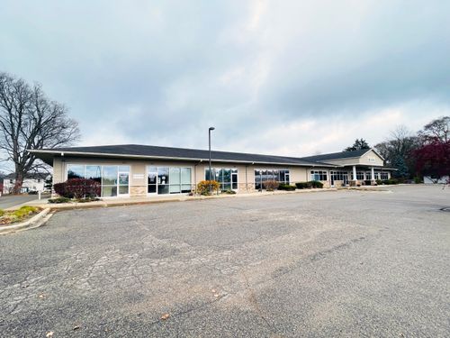 b1-24466 Red Arrow Hwy, Mattawan, MI, 49071-9804 | Card Image