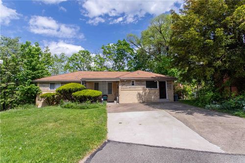 16 Sheridan Court, Highland Park, PA, 15206 | Card Image