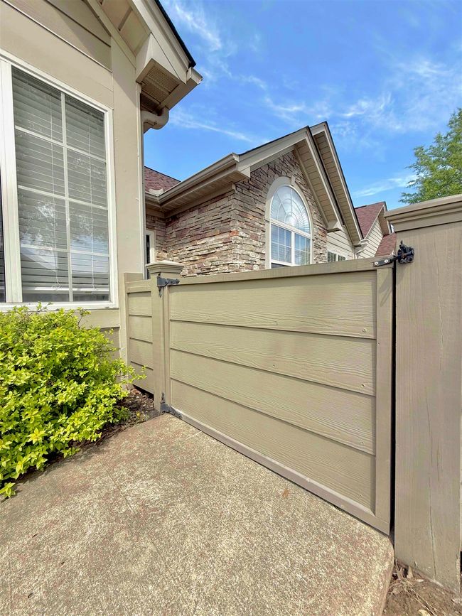 1655 W Southfield Cir, Condo with 2 bedrooms, 2 bathrooms and null parking in Cordova TN | Image 29
