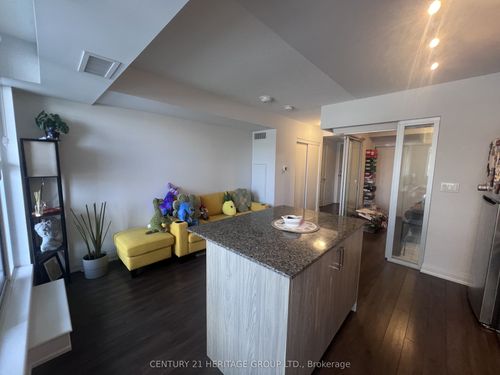 228-20 Meadowglen Pl, Toronto, ON, M1G0A9 | Card Image
