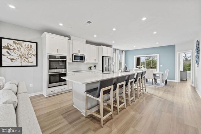 13628 Innovation Station Loop, Home with 3 bedrooms, 3 bathrooms and null parking in HERNDON VA | Image 7