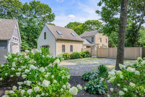 134 School St, Cotuit, MA, 02635-3244 | Card Image