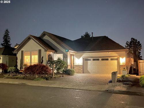 2037 Ne 158th Pl, Portland, OR, 97230-8245 | Card Image