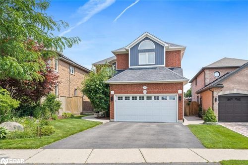 95 Standish St, Georgetown, ON, L7G5W3 | Card Image