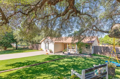 204 Lake Park Loop, Canyon Lake, TX, 78133-4270 | Card Image
