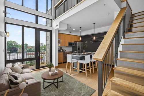 apt-312-10 E 26th St, Minneapolis, MN, 55404-4385 | Card Image