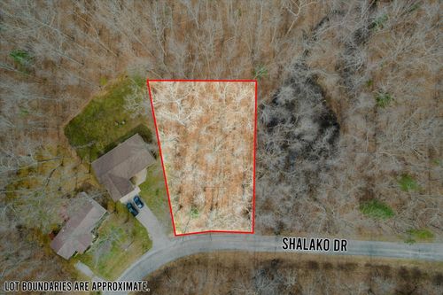 2029 Shalako Dr, Crossville, TN, 38572-3554 | Card Image