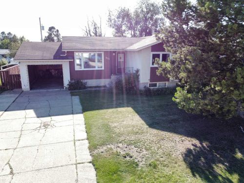 607 7 Ave, Fox Creek, AB, T0H1P0 | Card Image