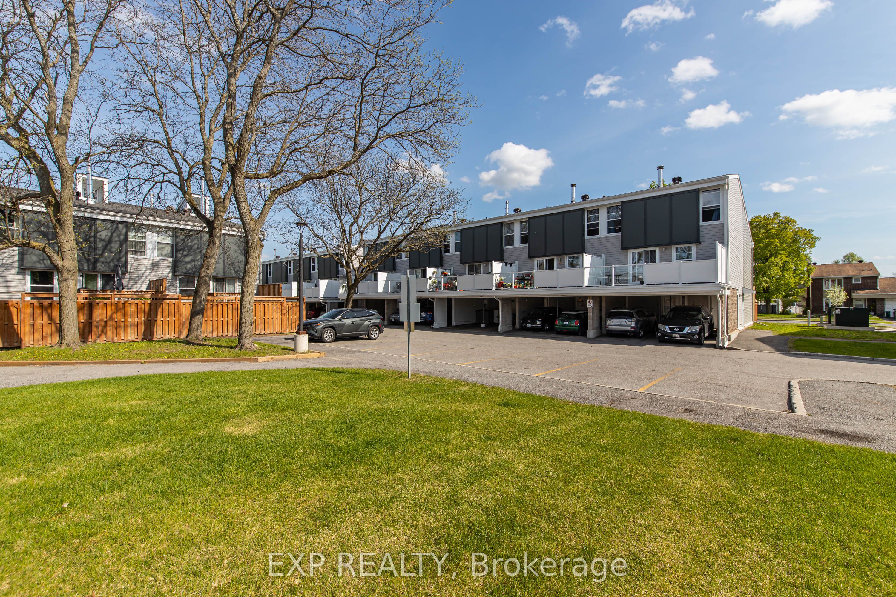 Residential in Hunt Club - Windsor Park Village and Area 2