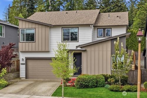 2466 Ne Athlon Ct, Poulsbo, WA, 98370-8015 | Card Image
