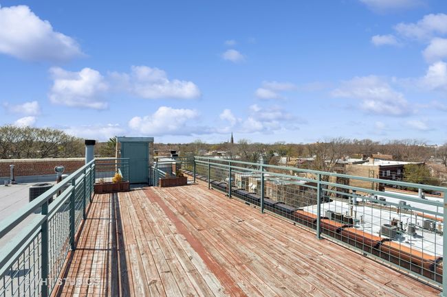 APT-305 - 601 Linden Pl, Condo with 2 bedrooms, 1 bathrooms and 1 parking in Evanston IL | Image 25