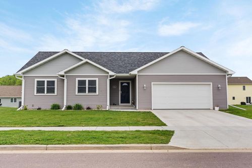 521 Roosevelt St, BARABOO, WI, 53913-2954 | Card Image