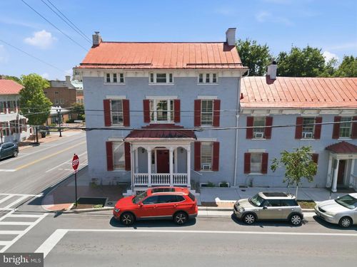 7-142 N Washington Street, WINCHESTER, VA, 22601 | Card Image