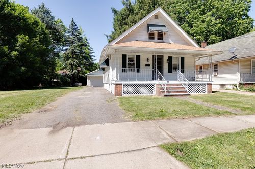 745 Lafollette St, Akron, OH, 44306-1475 | Card Image