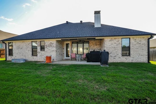 902 Charlie, House other with 3 bedrooms, 2 bathrooms and null parking in Whitehouse TX | Image 21