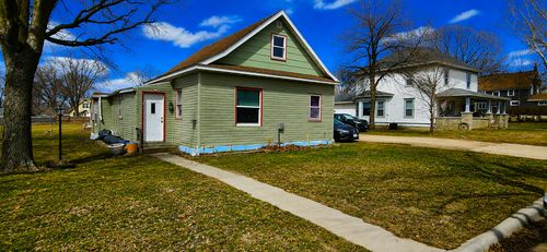 131 E Schlieman Ave, Appleton, MN, 56208-1407 | Card Image