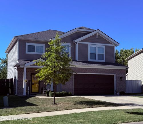 6522 Oak Village Dr, Louisville, KY, 40228-2869 | Card Image