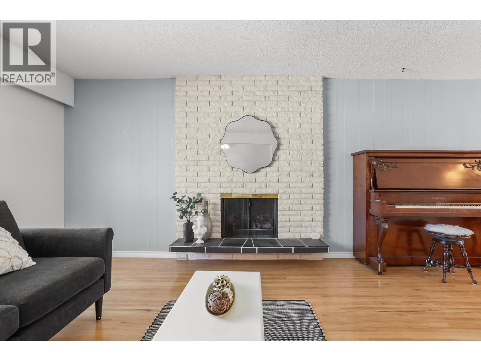 Residential in Maple Ridge 5