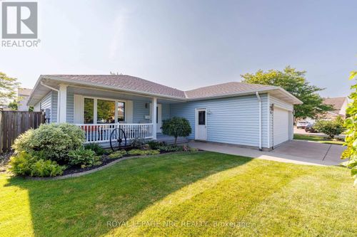 15 Foxhill Crescent, St. Catharines (Rykert/Vansickle), ON, L2S3T9 | Card Image