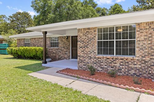 2431 Roberts Dr, Niceville, FL, 32578-2360 | Card Image