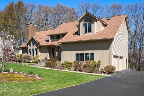 26 Whisper Dr, Worcester, MA, 01609 | Card Image
