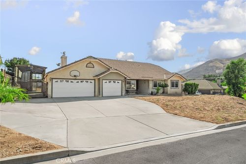6736 Brenton St, Jurupa Valley, CA, 92509-1613 | Card Image