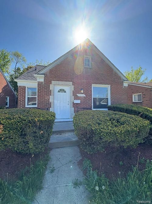 11690 Ashton Ave, Detroit, MI, 48228-1138 | Card Image
