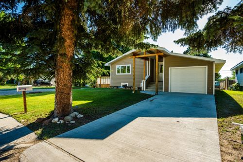 735 N Carrington Ave, Buffalo, WY, 82834-1527 | Card Image